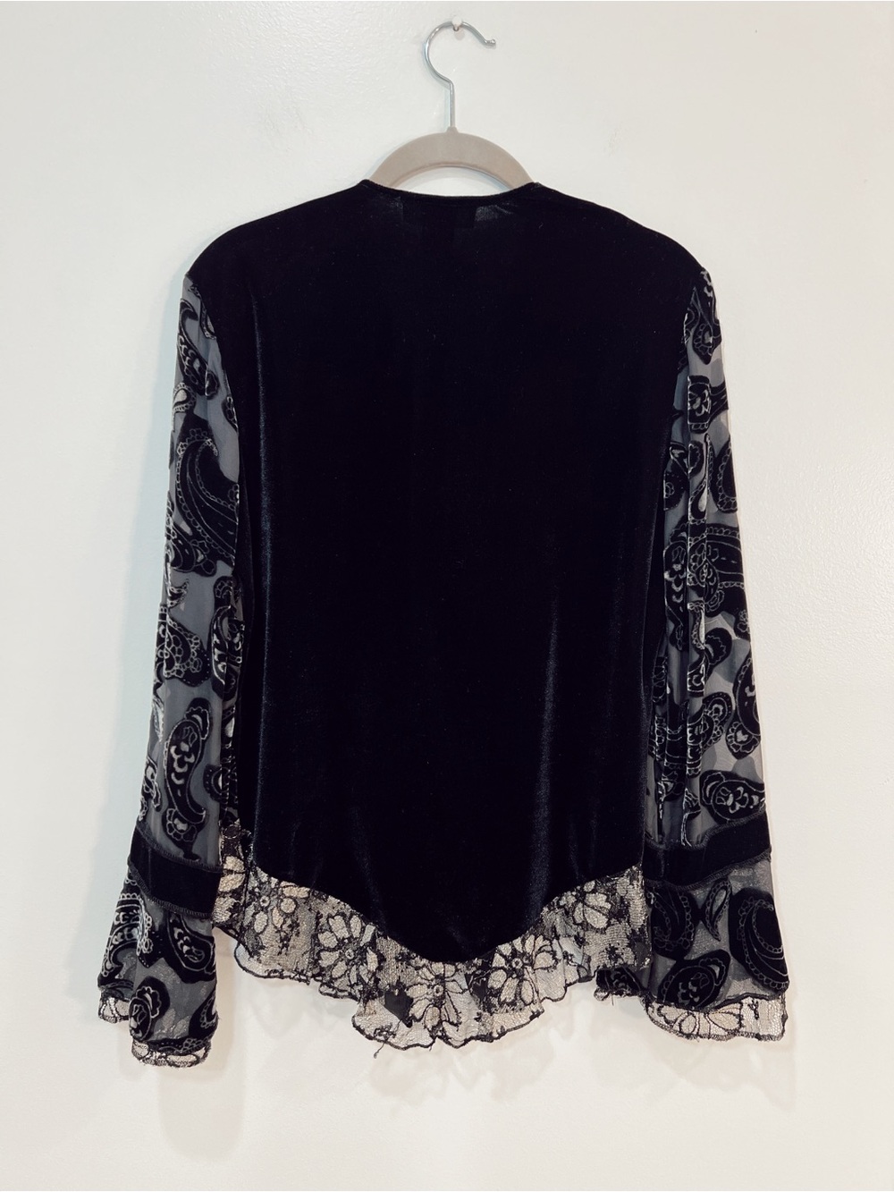 Vintage 100% Silk Lacy Floral and Paisley Komono Jacket with Bell Sleeves - Picture 6 of 10